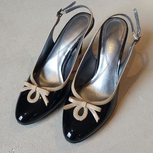 Naturalizer Slingbacks